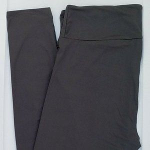 TC2 LuLaRoe Tall & Curvy2 Leggings Versatile Solid Dark Gray NWT